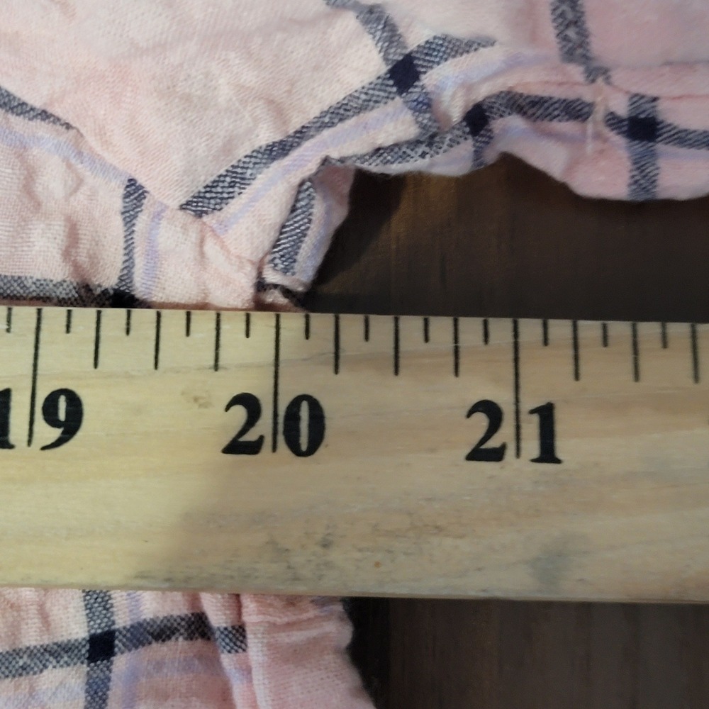Gloria Vanderbilt Blouse Womens Medium Pink Plaid Short Sleeve V-Neck Seersucker - Picture 9 of 10